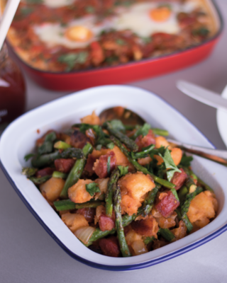 Spicy Chorizo and Asparagus Breakfast Hash 
