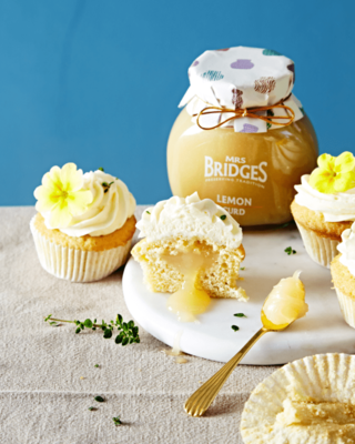 Lemon and Thyme Cupcakes with Edible Flowers