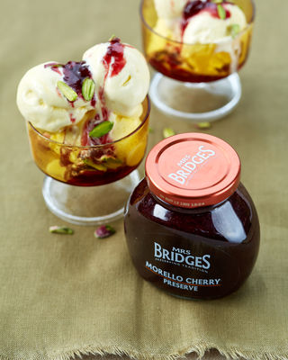 Vanilla Ice Cream with Morello Cherry 